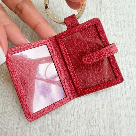 Coach Photo Frame Red Pebbled
Leather Keychain - Picture 5 of 6